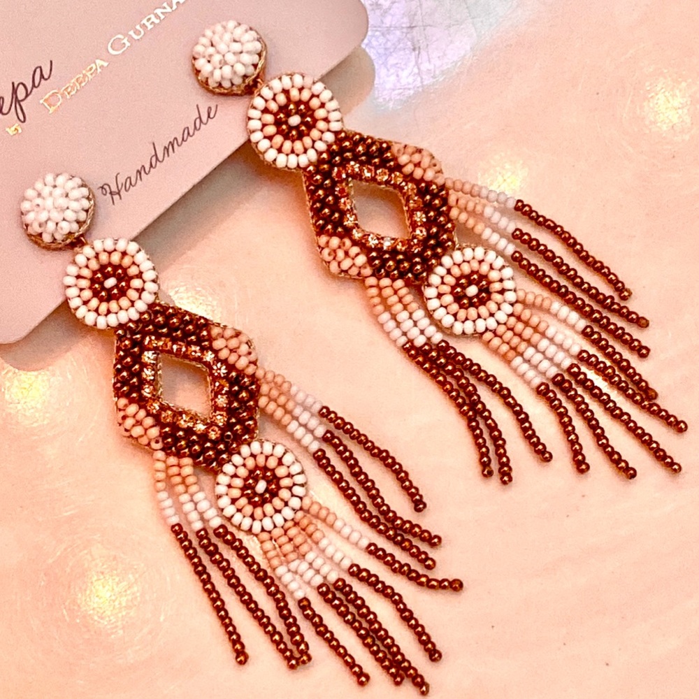 NWT Gorgeous Deepa Gurnani Beaded Chandeliers - Picture 6 of 8
